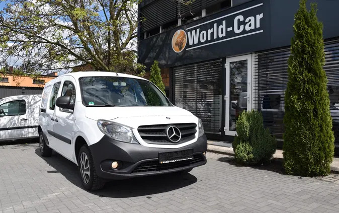 śląskie Mercedes-Benz Citan cena 38999 przebieg: 177840, rok produkcji 2015 z Łochów